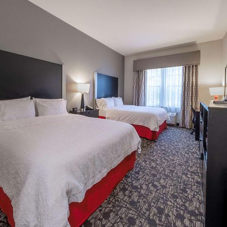 Hampton Inn & Suites Dupont Εξωτερικό φωτογραφία