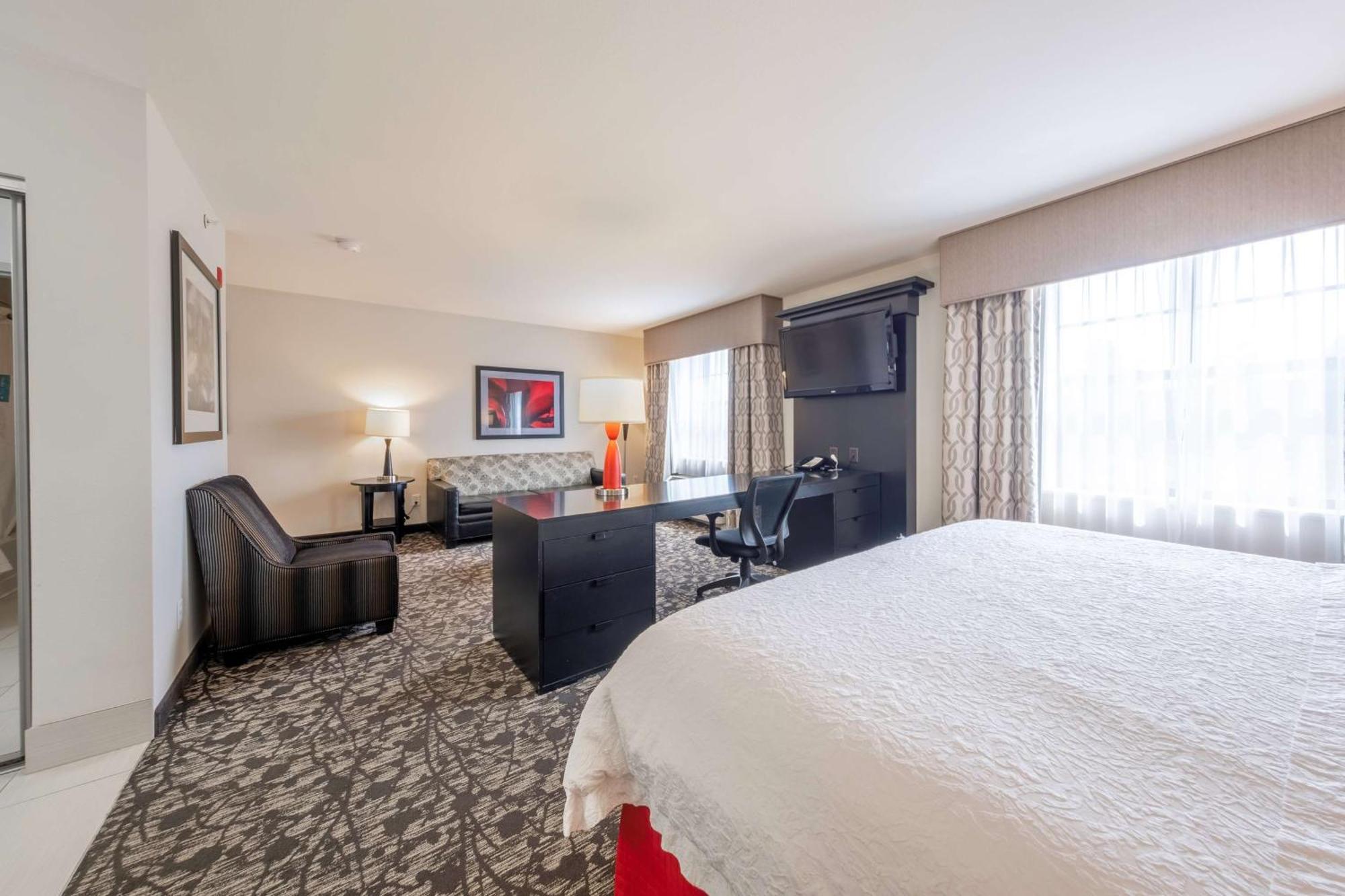 Hampton Inn & Suites Dupont Εξωτερικό φωτογραφία